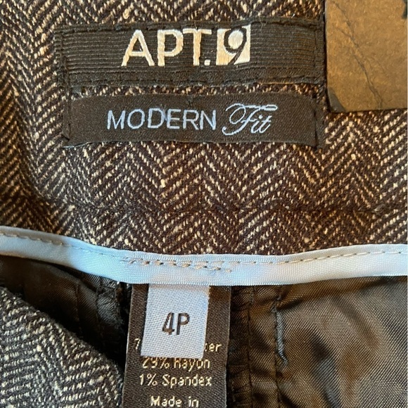 𝅺nwt Apt 9 herringbone slacks in size 4 petite. Originally $48 yours for $23. - Picture 7 of 10